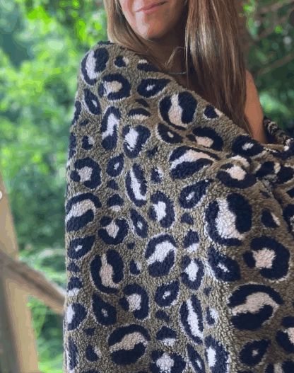 Manta To - Animal print verde - Imagen 2